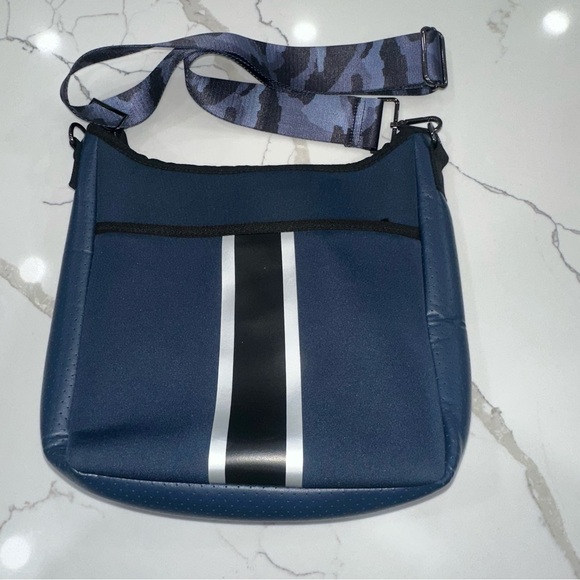 HAUTE SHORE Handbags - Haute Shore Blake Epic Navy Camo Neoprene Crossbody Bag Stripe